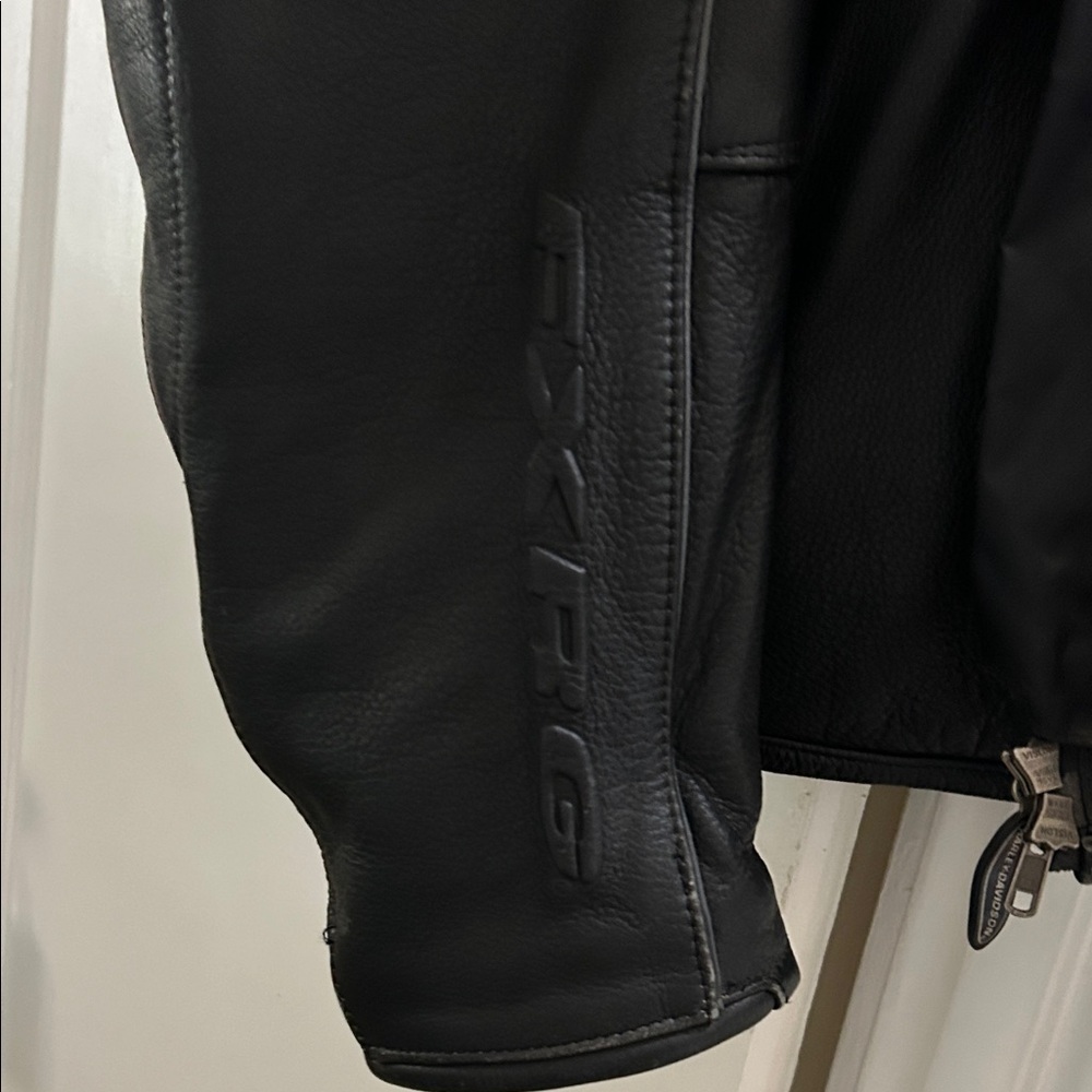 Harley-Davidson Black Leather Bomber Jacket - Picture 9 of 10